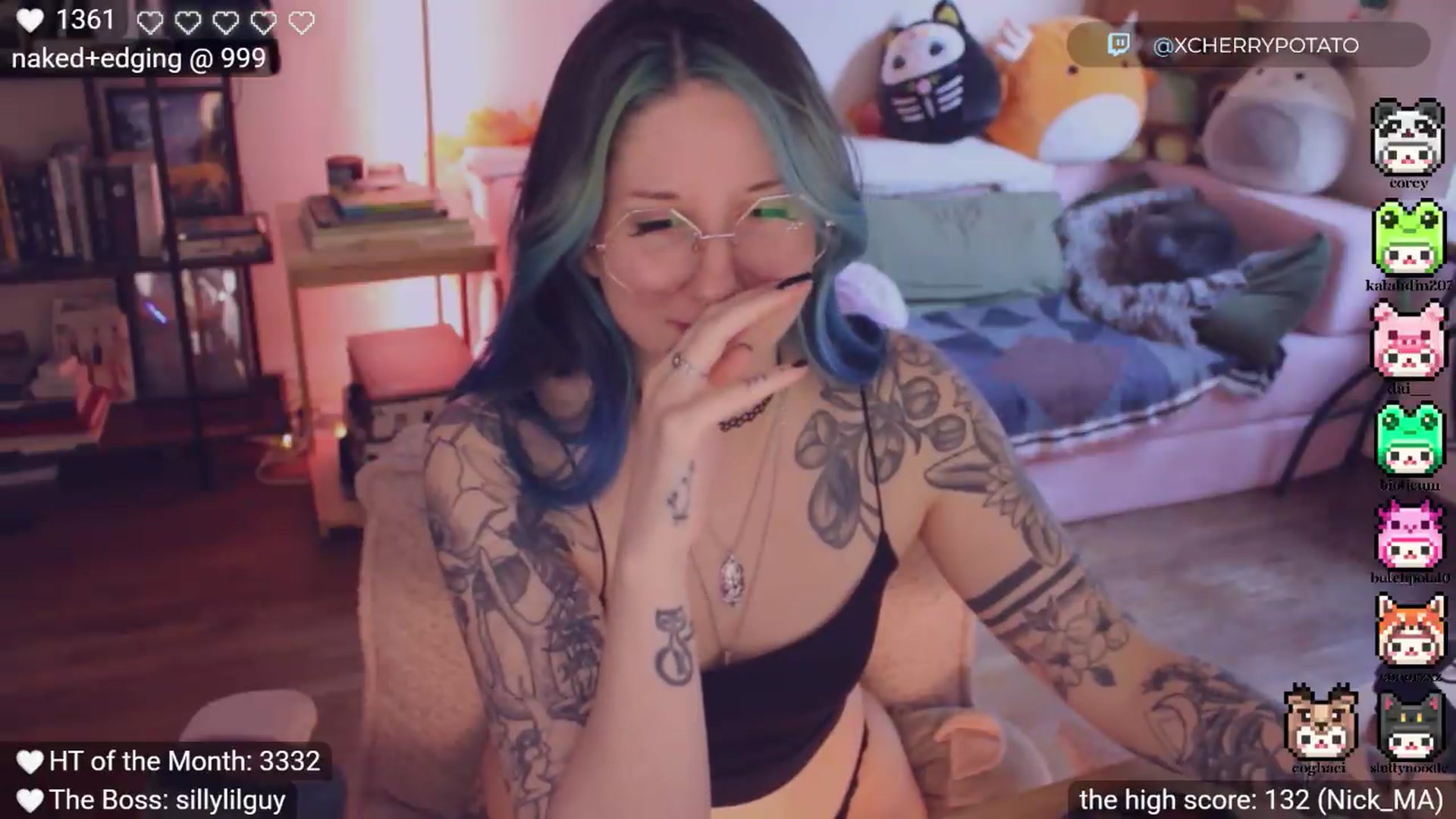 Gallery image thumbnail from actually_ashe's myfreecams stream on, 09/20/2026, 24:14 image 18 of 20