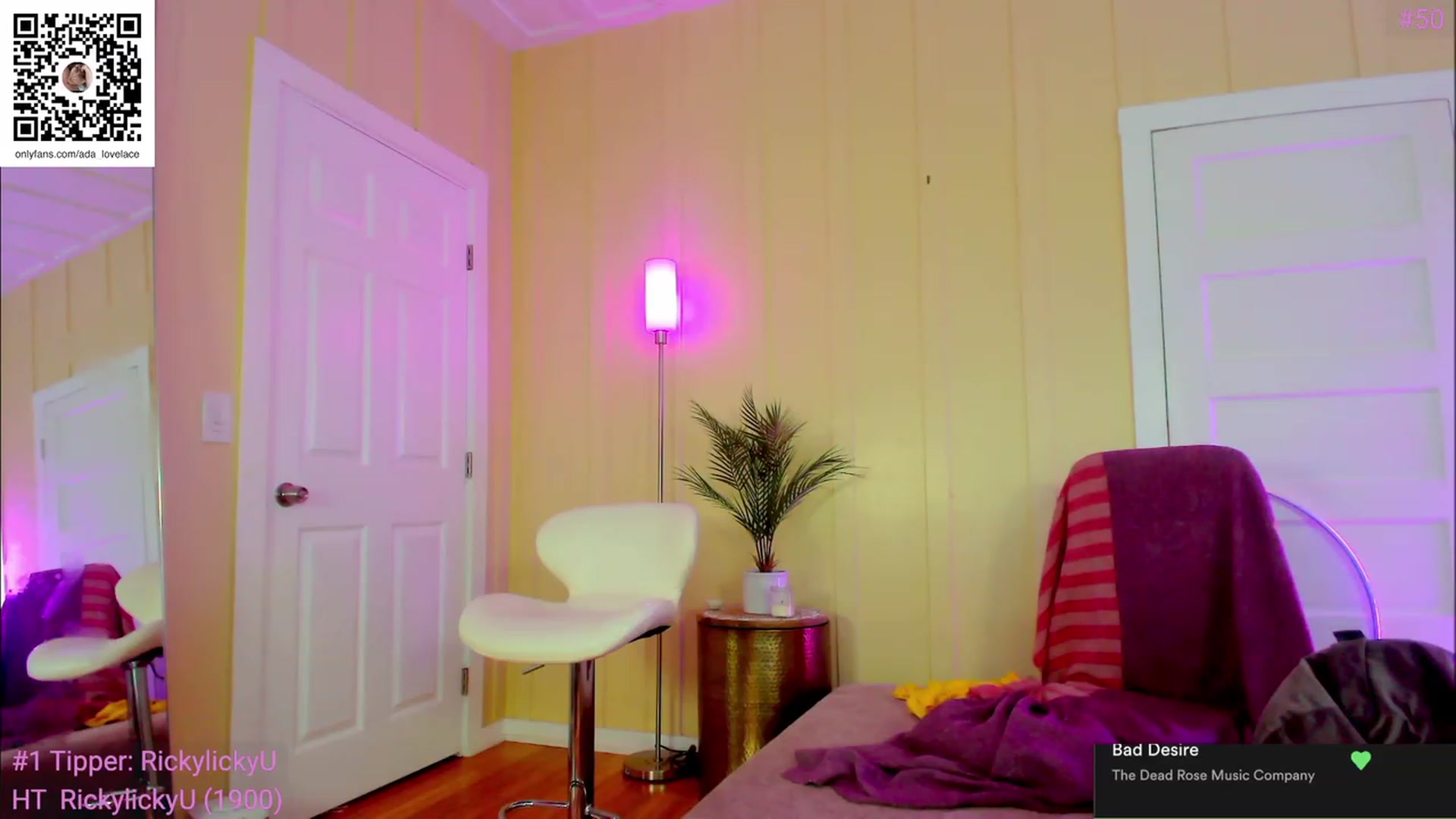 Gallery image thumbnail from ada_lovelace's myfreecams stream on, 03/01/2023, 21:20 image 19 of 20