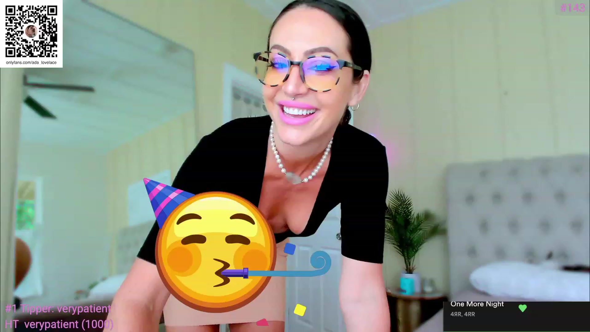 Gallery image thumbnail from ada_lovelace's myfreecams stream on, 03/30/2023, 20:41 image 3 of 20