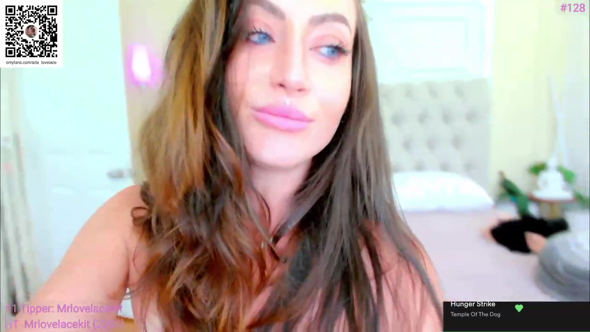 Gallery image thumbnail from ada_lovelace's myfreecams stream on, 03/31/2023, 24:08 image 17 of 20