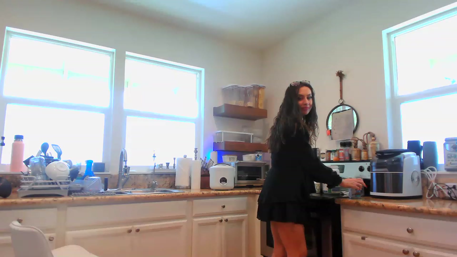 Gallery image thumbnail from ada_lovelace's myfreecams stream on, 04/15/2023, 23:26 image 8 of 20