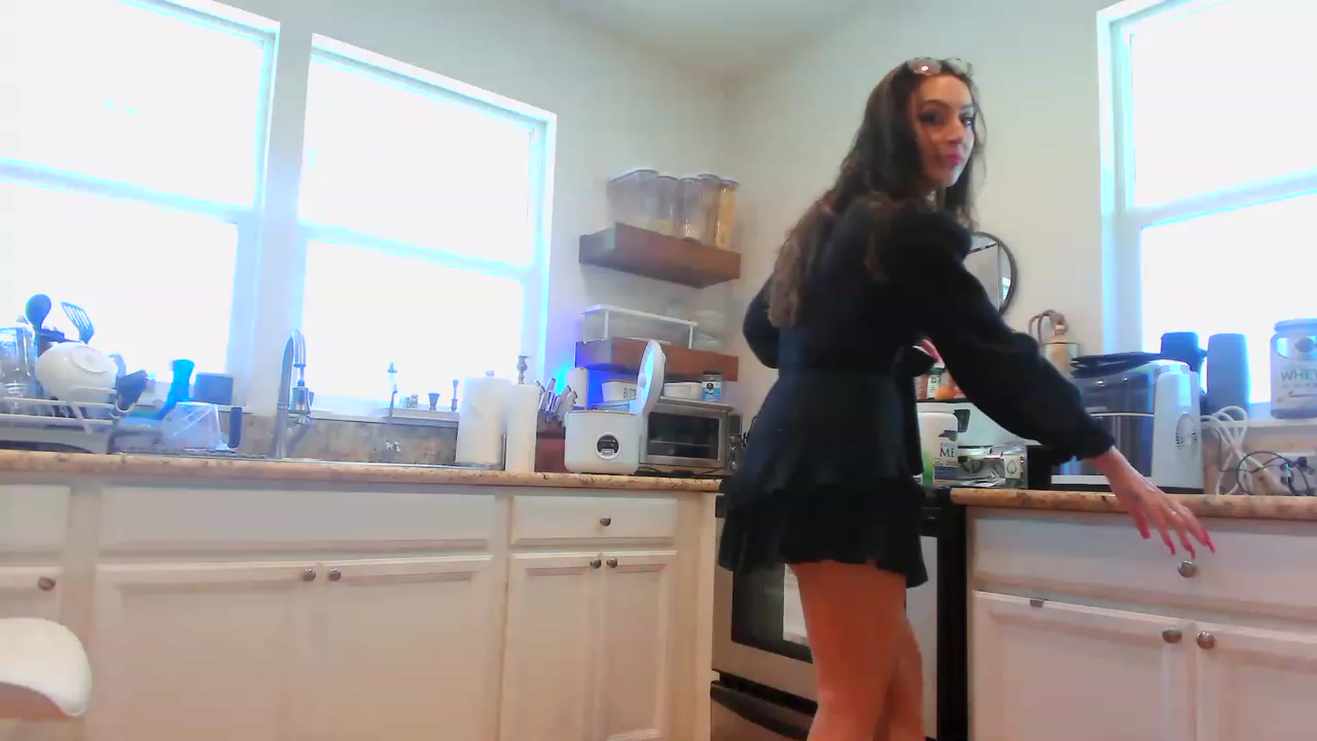 Gallery image thumbnail from ada_lovelace's myfreecams stream on, 04/15/2023, 23:26 image 7 of 20