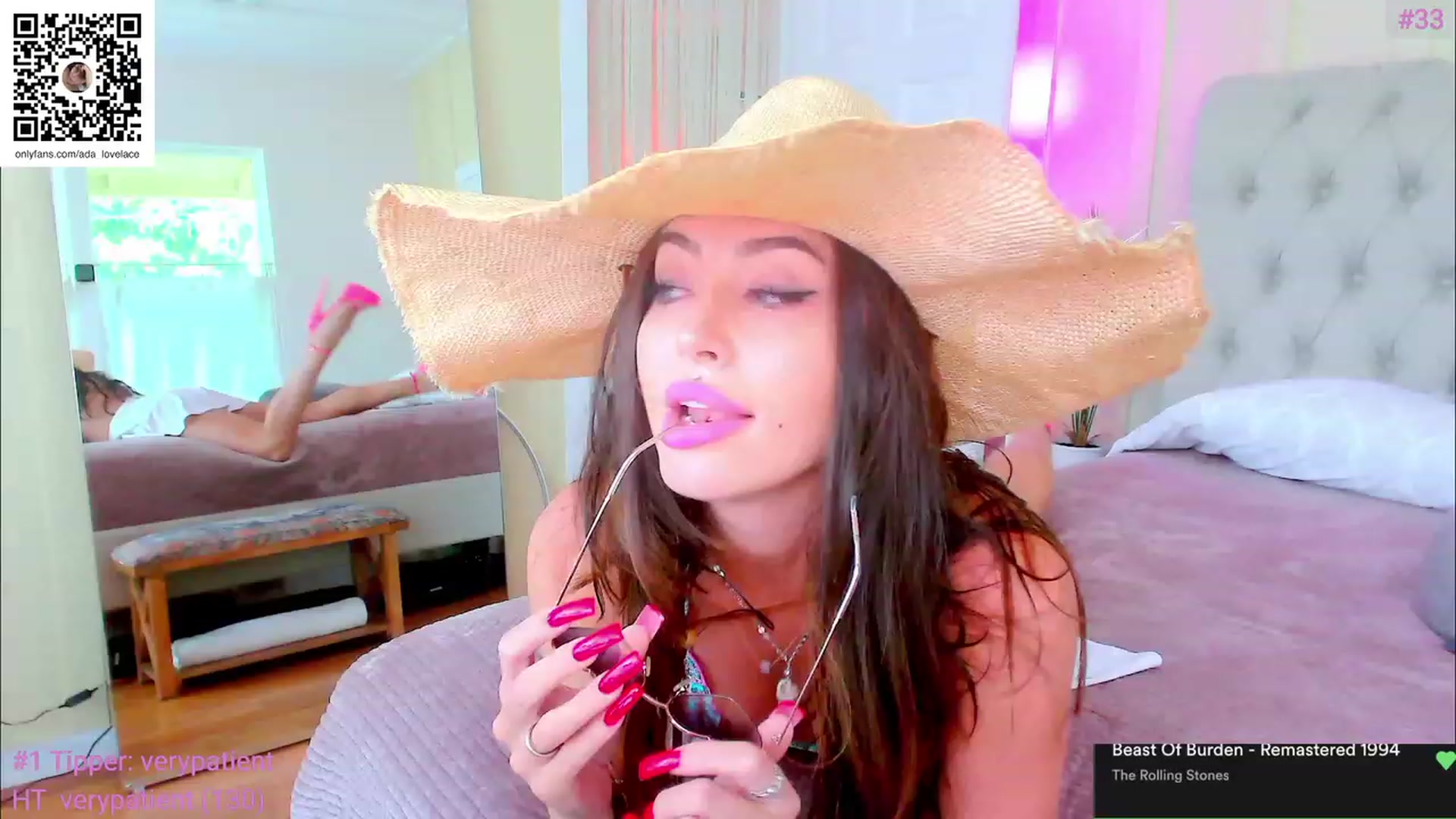 Gallery image thumbnail from ada_lovelace's myfreecams stream on, 04/19/2023, 18:42 image 4 of 20