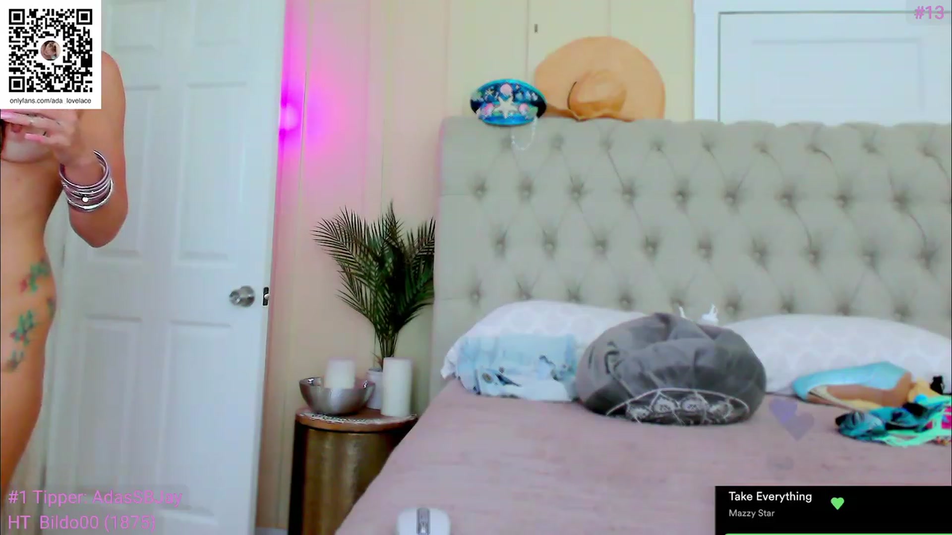 Gallery image thumbnail from ada_lovelace's myfreecams stream on, 05/28/2023, 24:43 image 15 of 20
