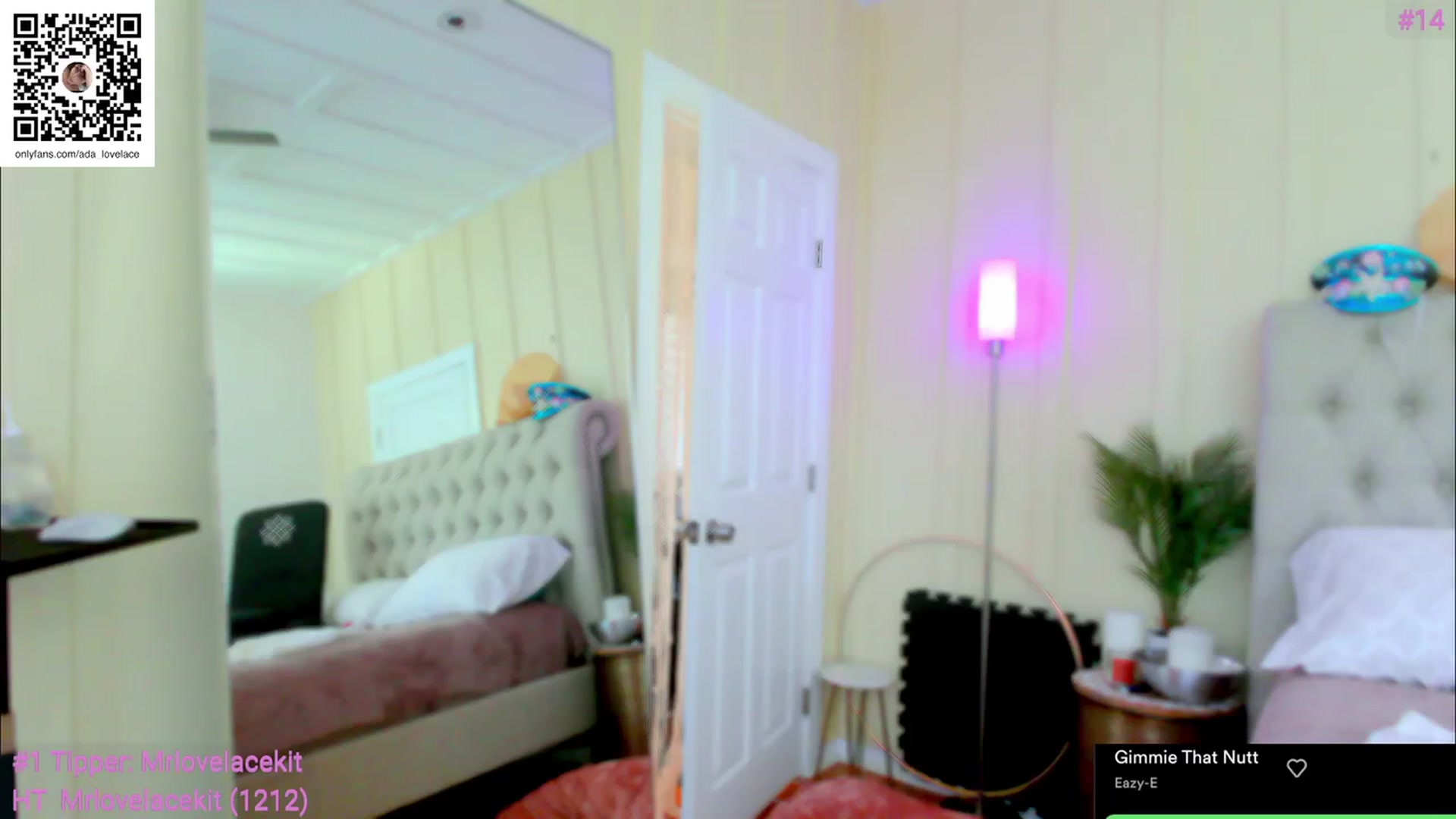 Gallery image thumbnail from ada_lovelace's myfreecams stream on, 05/31/2023, 23:39 image 3 of 20