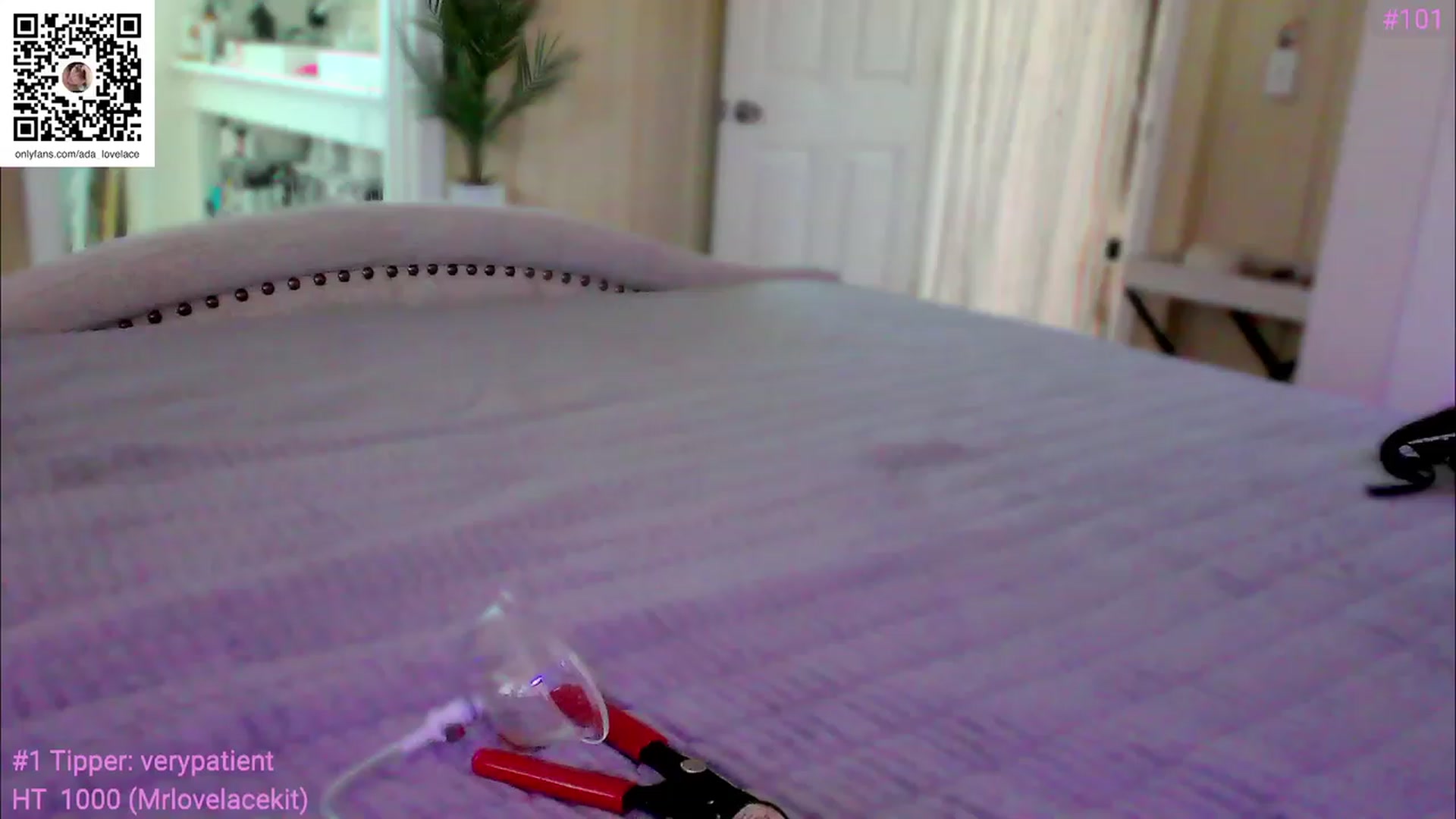 Gallery image thumbnail from ada_lovelace's myfreecams stream on, 06/06/2023, 24:29 image 12 of 20