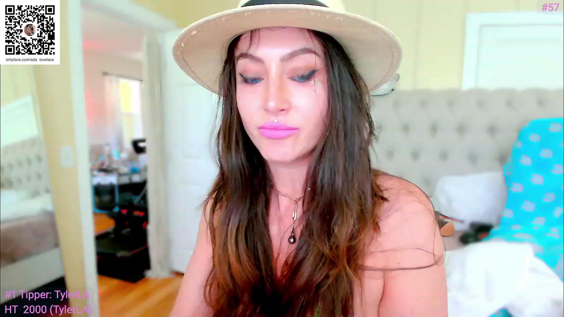 Gallery image thumbnail from ada_lovelace's myfreecams stream on, 06/16/2023, 21:13 image 7 of 20