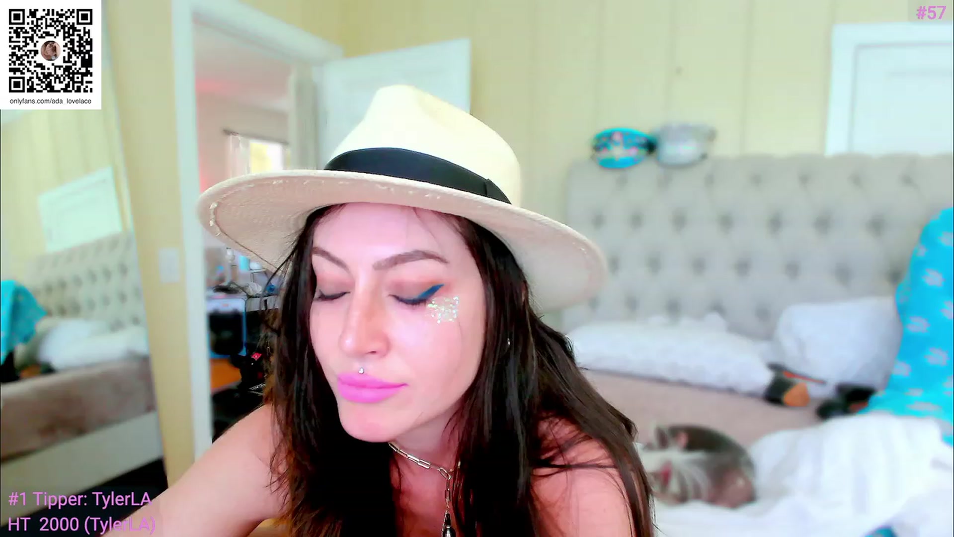 Gallery image thumbnail from ada_lovelace's myfreecams stream on, 06/16/2023, 21:13 image 5 of 20