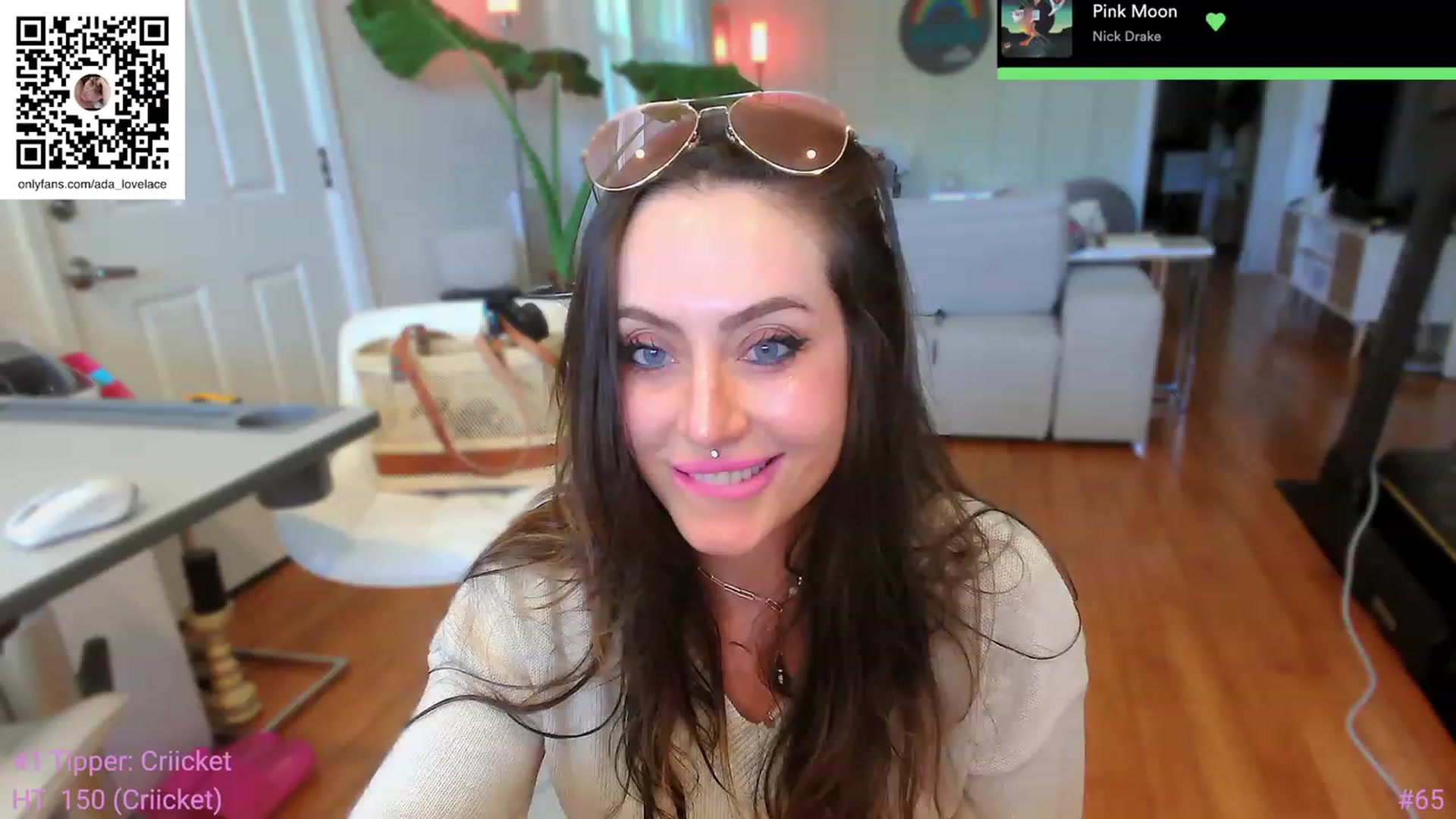 Gallery image thumbnail from ada_lovelace's myfreecams stream on, 06/19/2023, 20:21 image 9 of 20