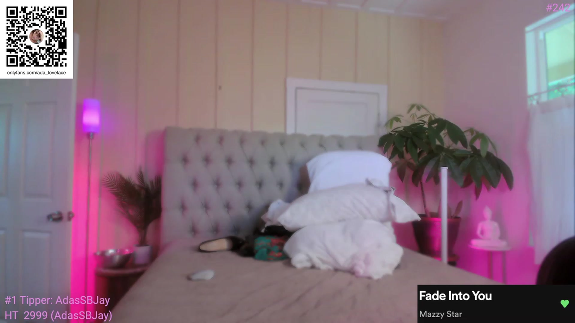 Gallery image thumbnail from ada_lovelace's myfreecams stream on, 08/01/2023, 24:28 image 5 of 20
