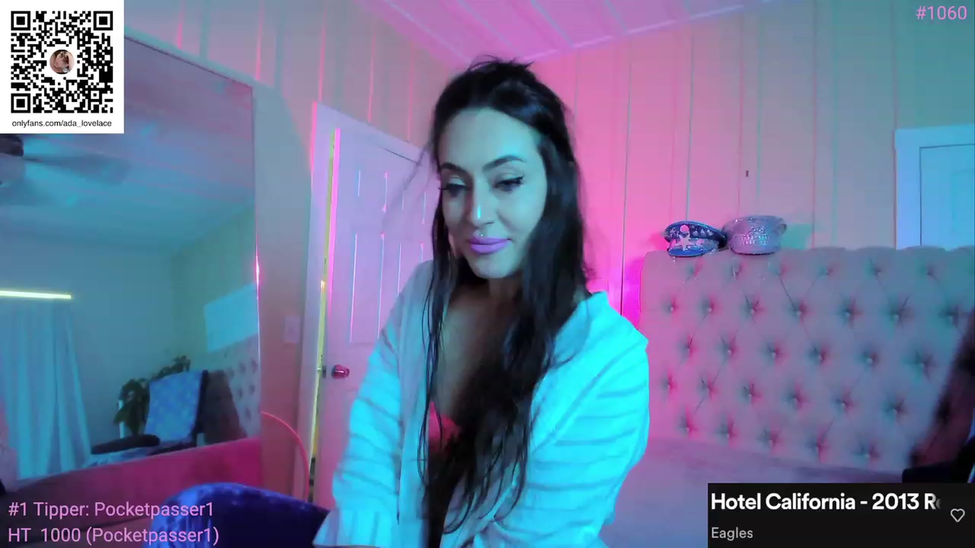 Gallery image thumbnail from ada_lovelace's myfreecams stream on, 10/03/2023, 24:06 image 9 of 20