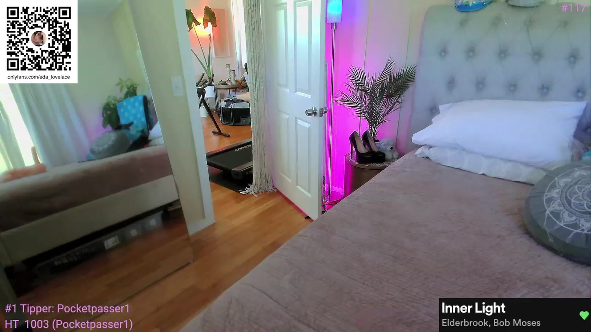 Gallery image thumbnail from ada_lovelace's myfreecams stream on, 11/12/2023, 02:05 image 4 of 20