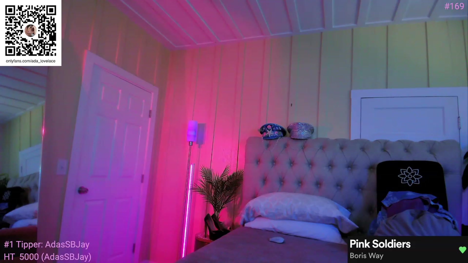 Gallery image thumbnail from ada_lovelace's myfreecams stream on, 11/22/2023, 22:35 image 18 of 20