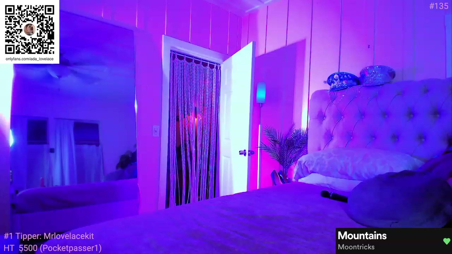 Gallery image thumbnail from ada_lovelace's myfreecams stream on, 11/23/2023, 05:18 image 18 of 20