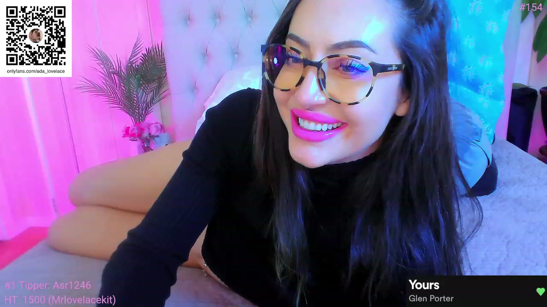 Gallery image thumbnail from ada_lovelace's myfreecams stream on, 12/04/2023, 23:54 image 12 of 20