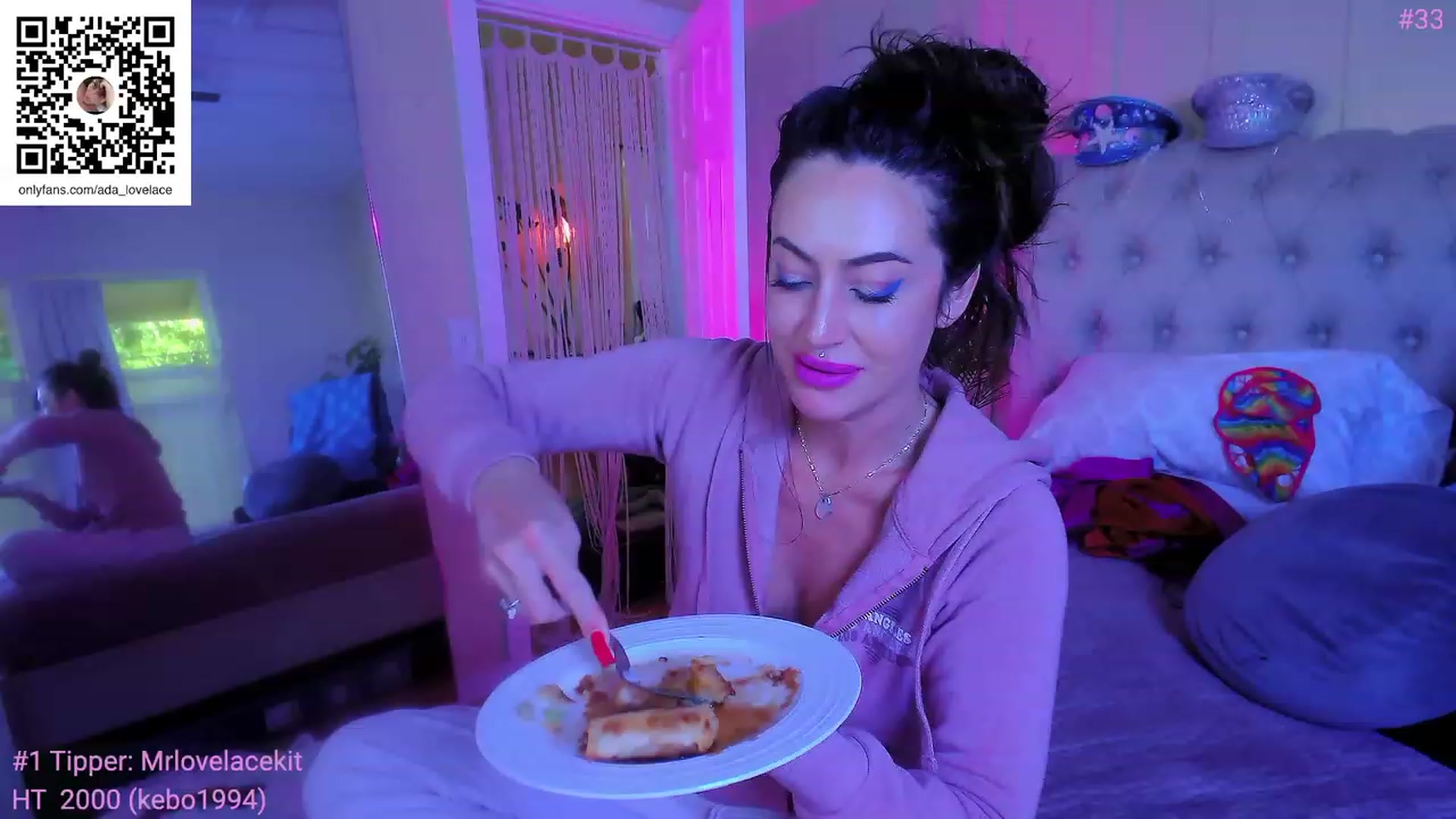 Gallery image thumbnail from ada_lovelace's myfreecams stream on, 12/06/2023, 03:06 image 19 of 20