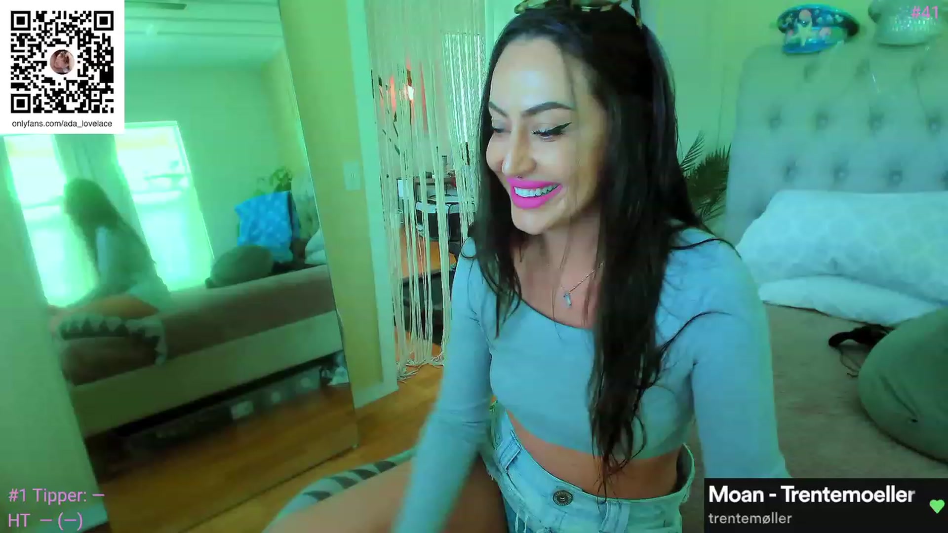 Gallery image thumbnail from ada_lovelace's myfreecams stream on, 12/06/2023, 22:43 image 1 of 20
