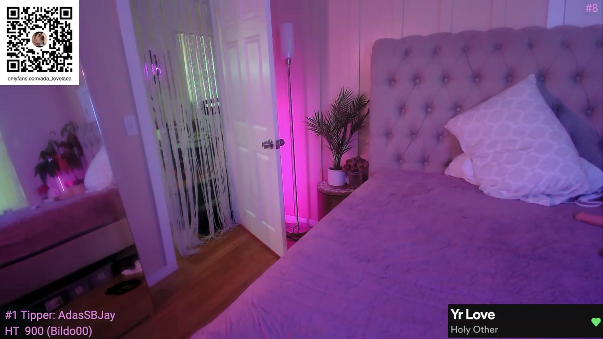 Gallery image thumbnail from ada_lovelace's myfreecams stream on, 12/19/2023, 01:31 image 13 of 20