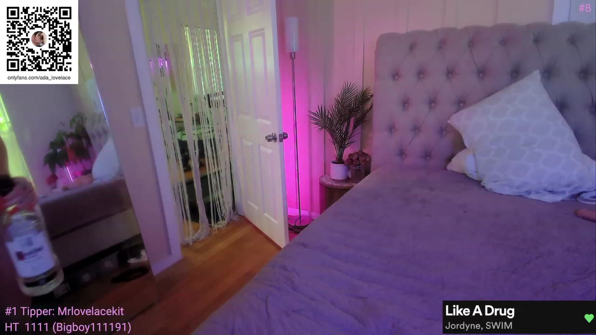 Gallery image thumbnail from ada_lovelace's myfreecams stream on, 12/19/2023, 02:25 image 8 of 20