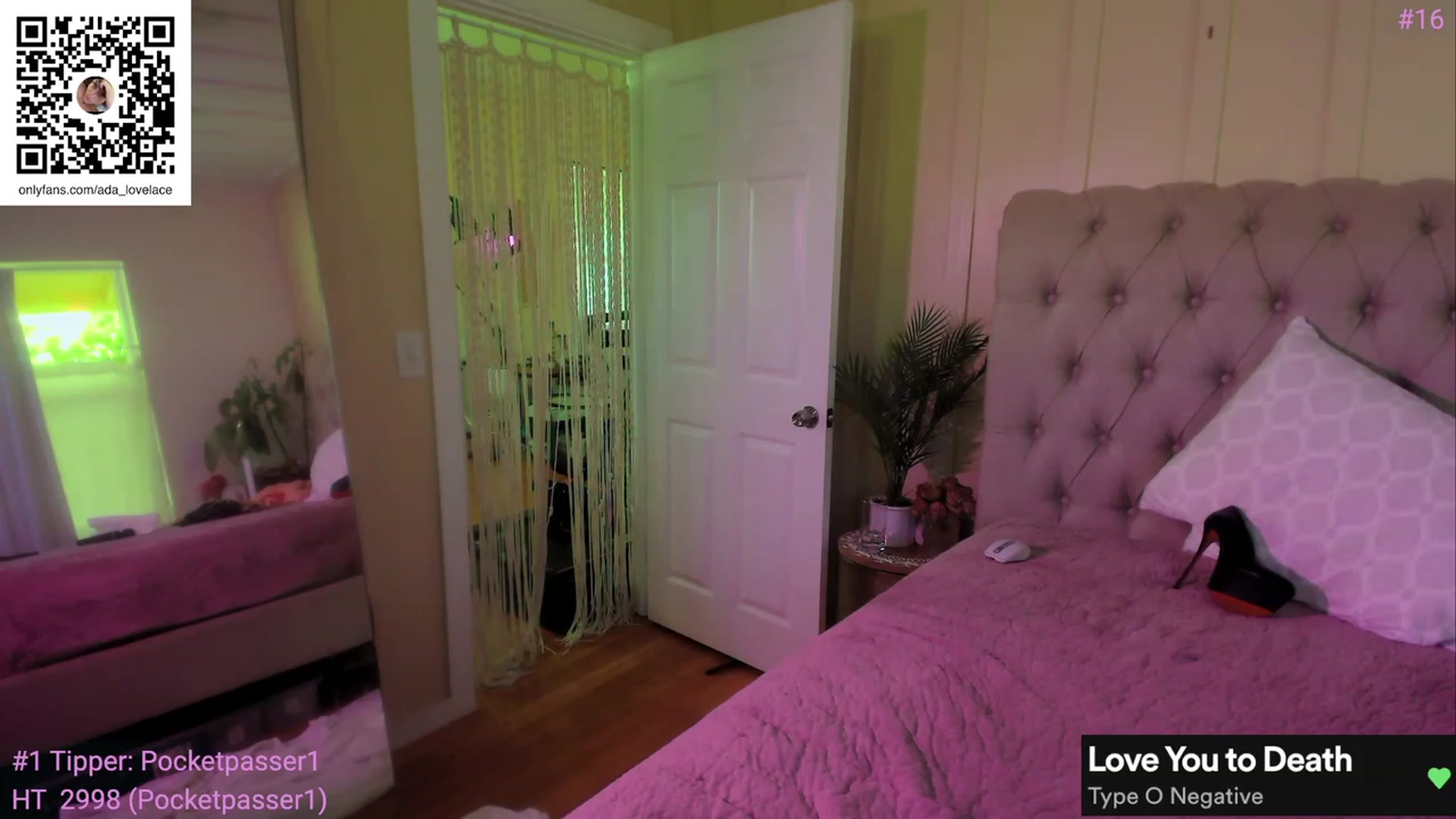 Gallery image thumbnail from ada_lovelace's myfreecams stream on, 12/24/2023, 02:24 image 14 of 20