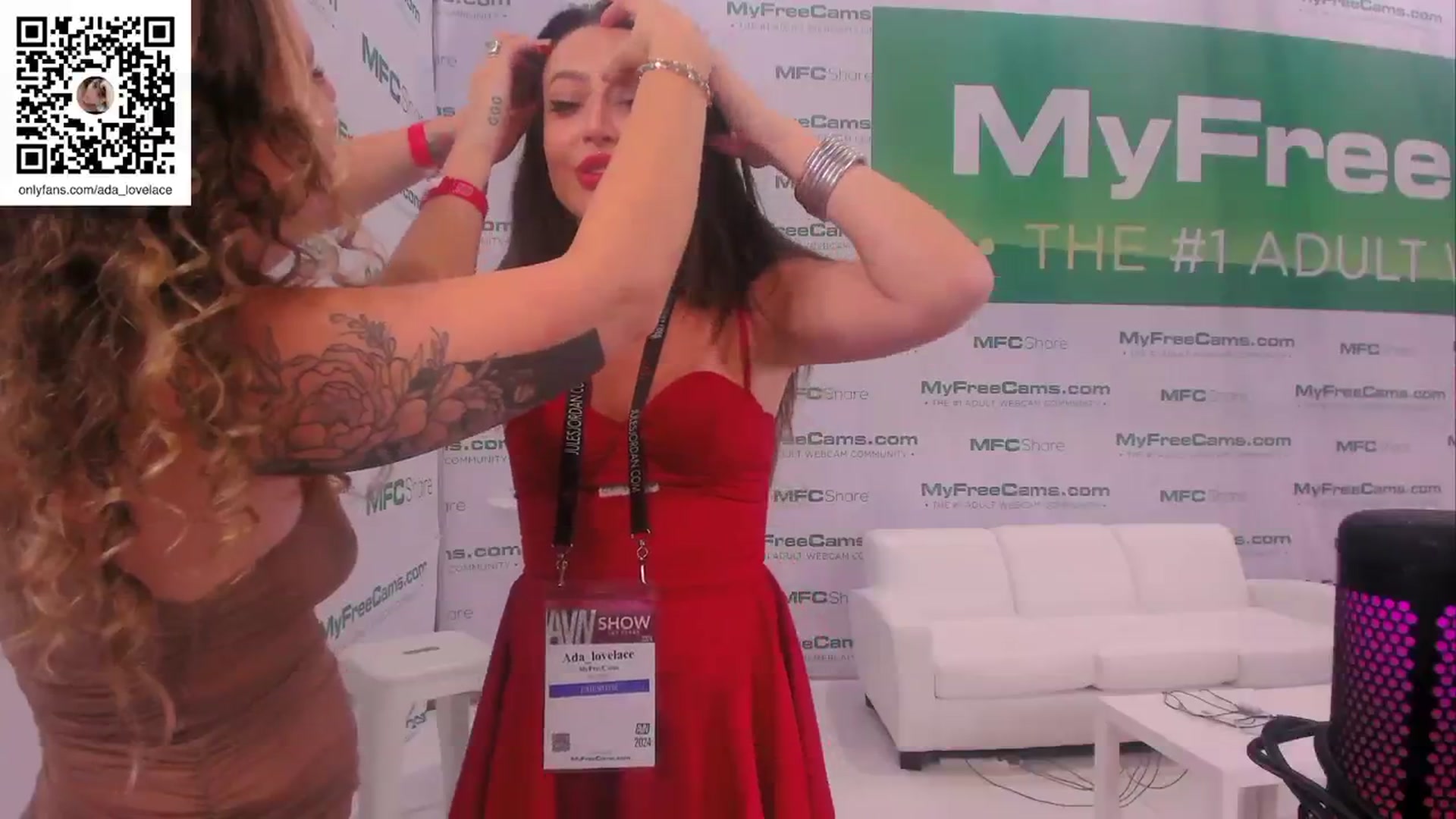 Gallery image thumbnail from ada_lovelace's myfreecams stream on, 01/25/2024, 01:13 image 10 of 20