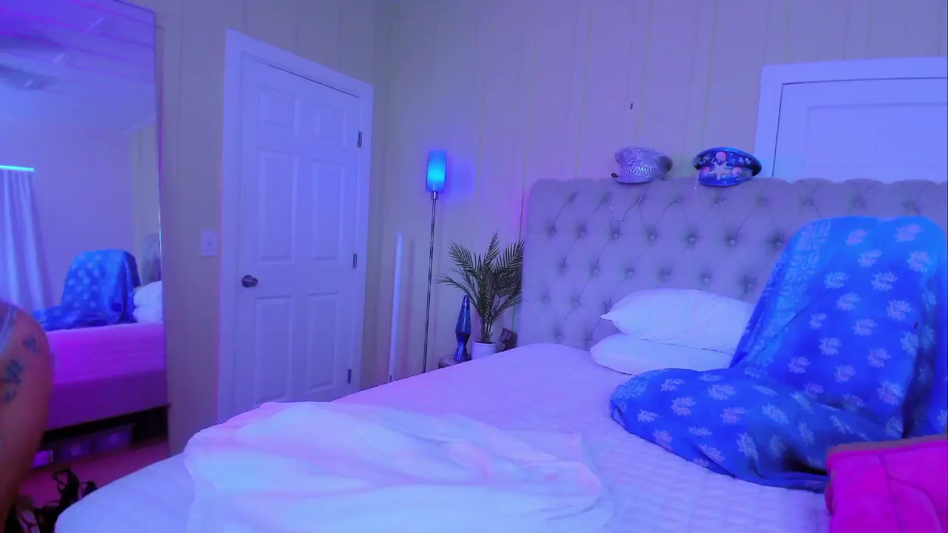 Gallery image thumbnail from ada_lovelace's myfreecams stream on, 05/24/2024, 01:26 image 1 of 20