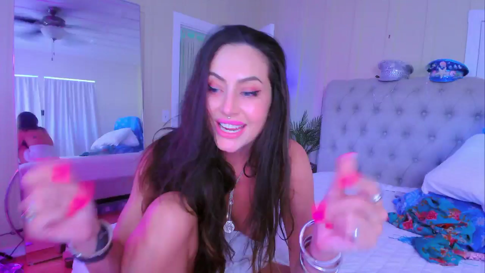 Gallery image thumbnail from ada_lovelace's myfreecams stream on, 05/25/2024, 05:37 image 16 of 20