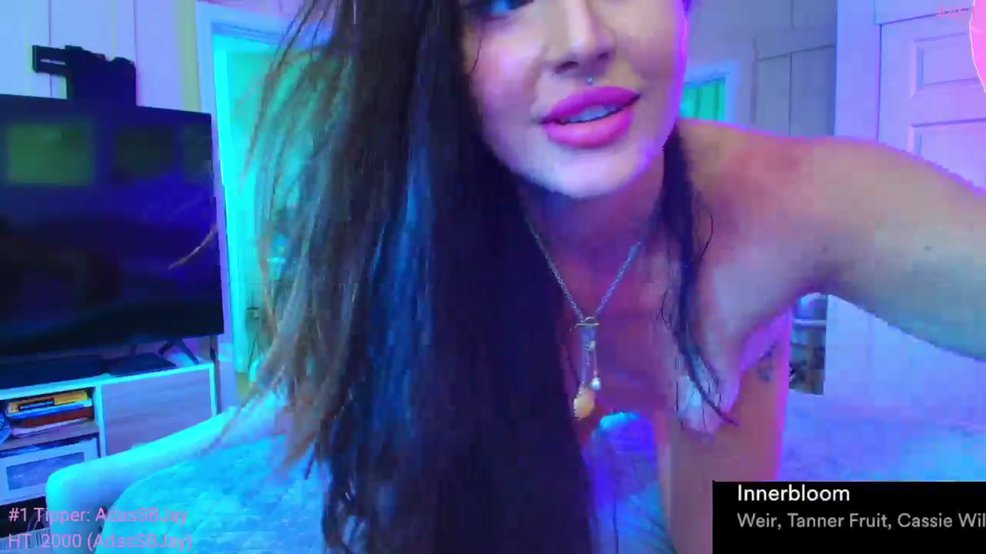 Gallery image thumbnail from ada_lovelace's myfreecams stream on, 06/19/2024, 04:24 image 9 of 20