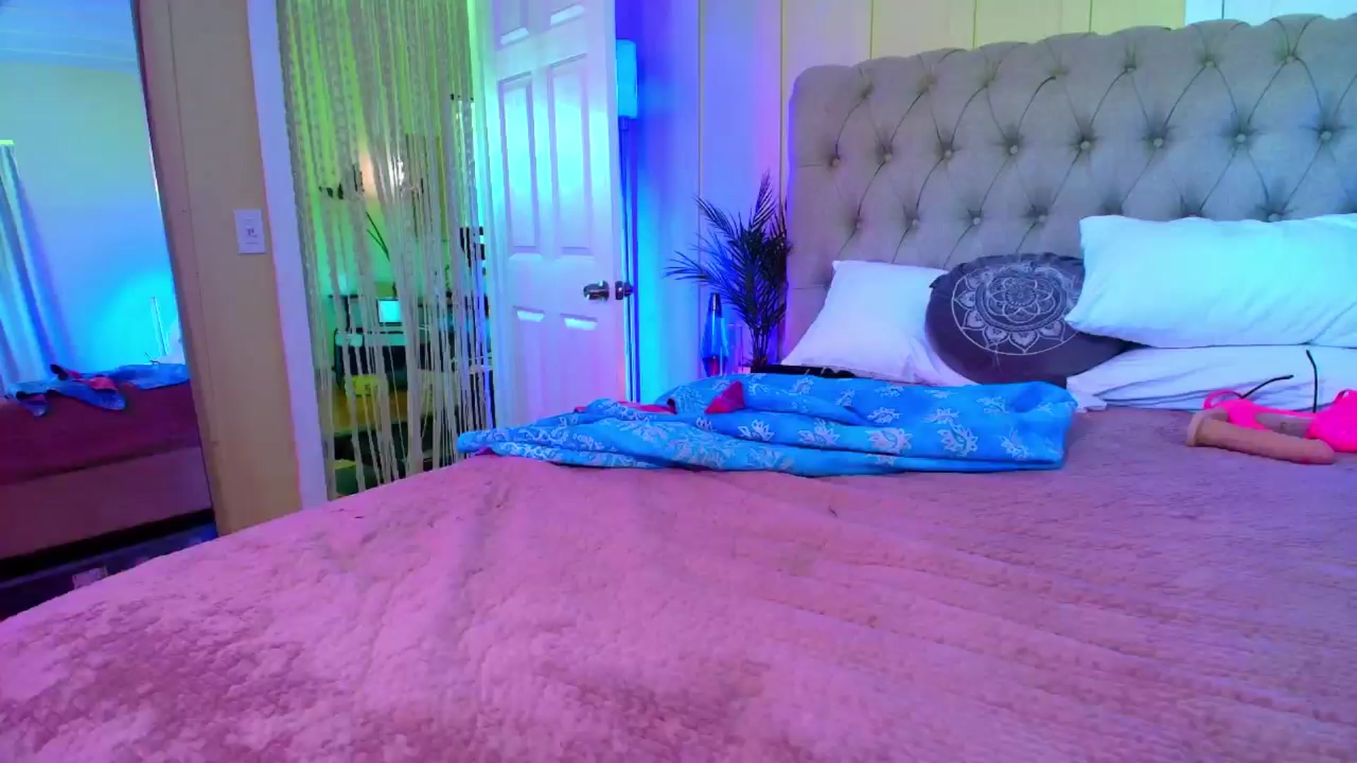 Gallery image thumbnail from ada_lovelace's myfreecams stream on, 07/09/2024, 03:45 image 16 of 20