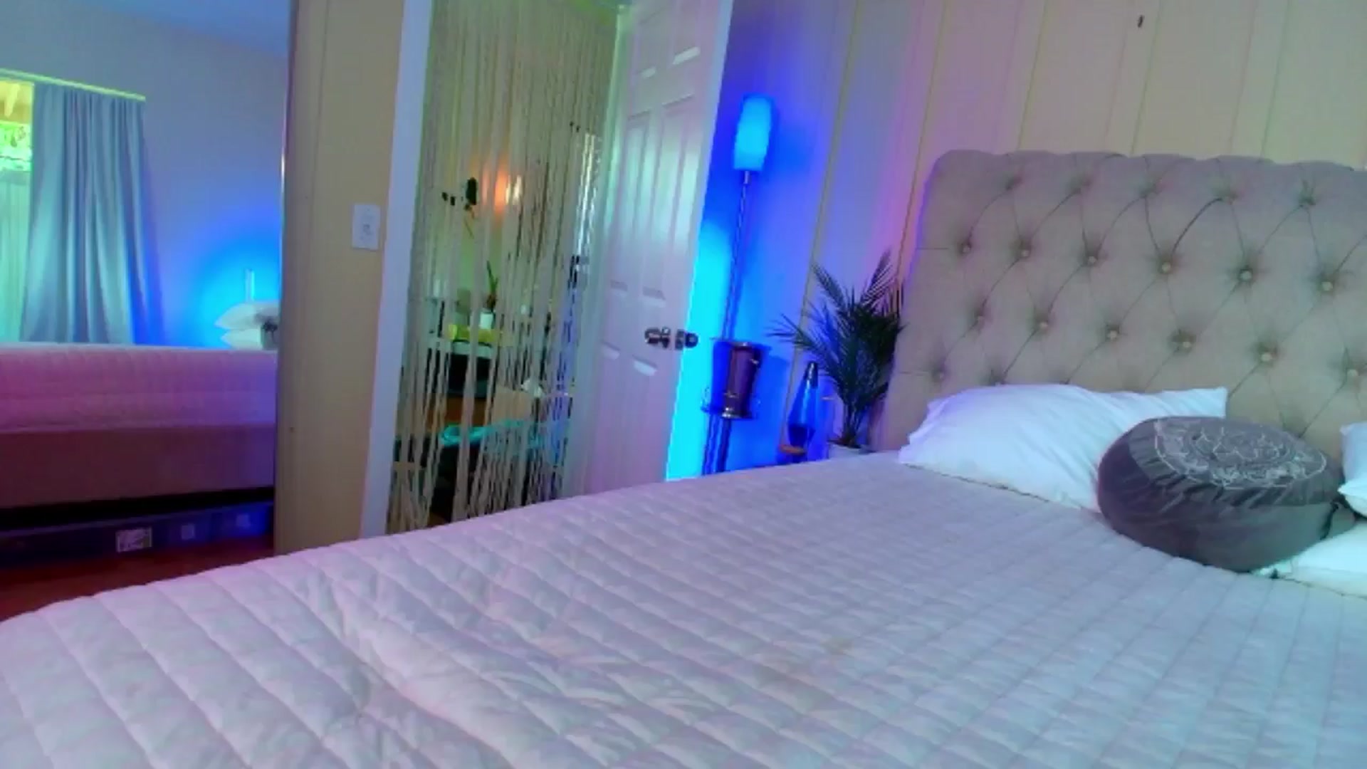 Gallery image thumbnail from ada_lovelace's myfreecams stream on, 07/13/2024, 24:00 image 15 of 20