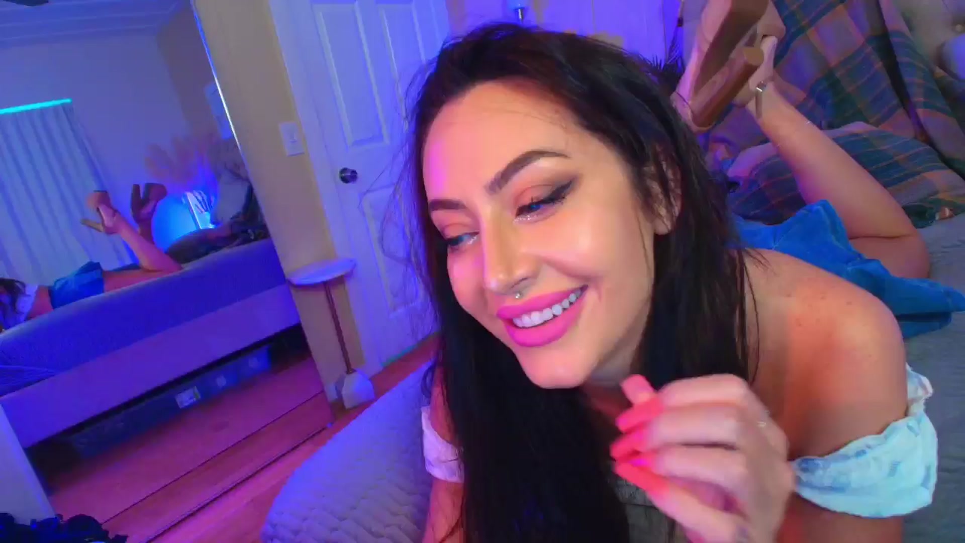 Gallery image thumbnail from ada_lovelace's myfreecams stream on, 09/08/2024, 03:47 image 2 of 20