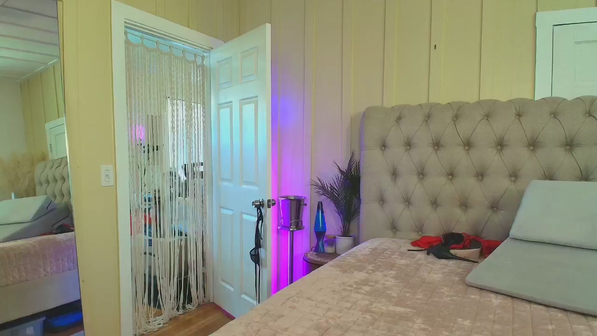 Gallery image thumbnail from ada_lovelace's myfreecams stream on, 12/25/2024, 24:02 image 3 of 20