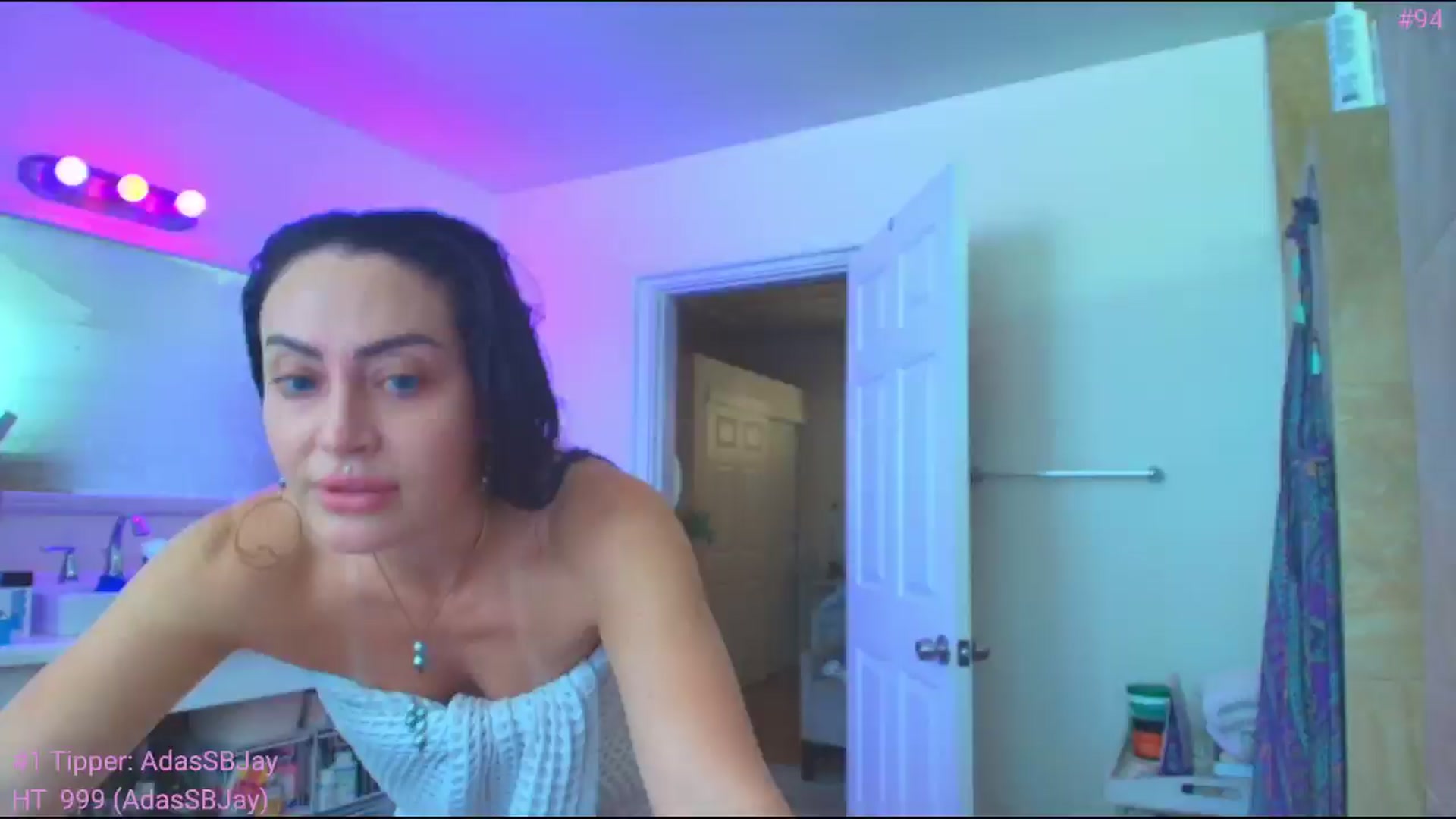 Gallery image thumbnail from ada_lovelace's myfreecams stream on, 01/08/2025, 24:00 image 15 of 20