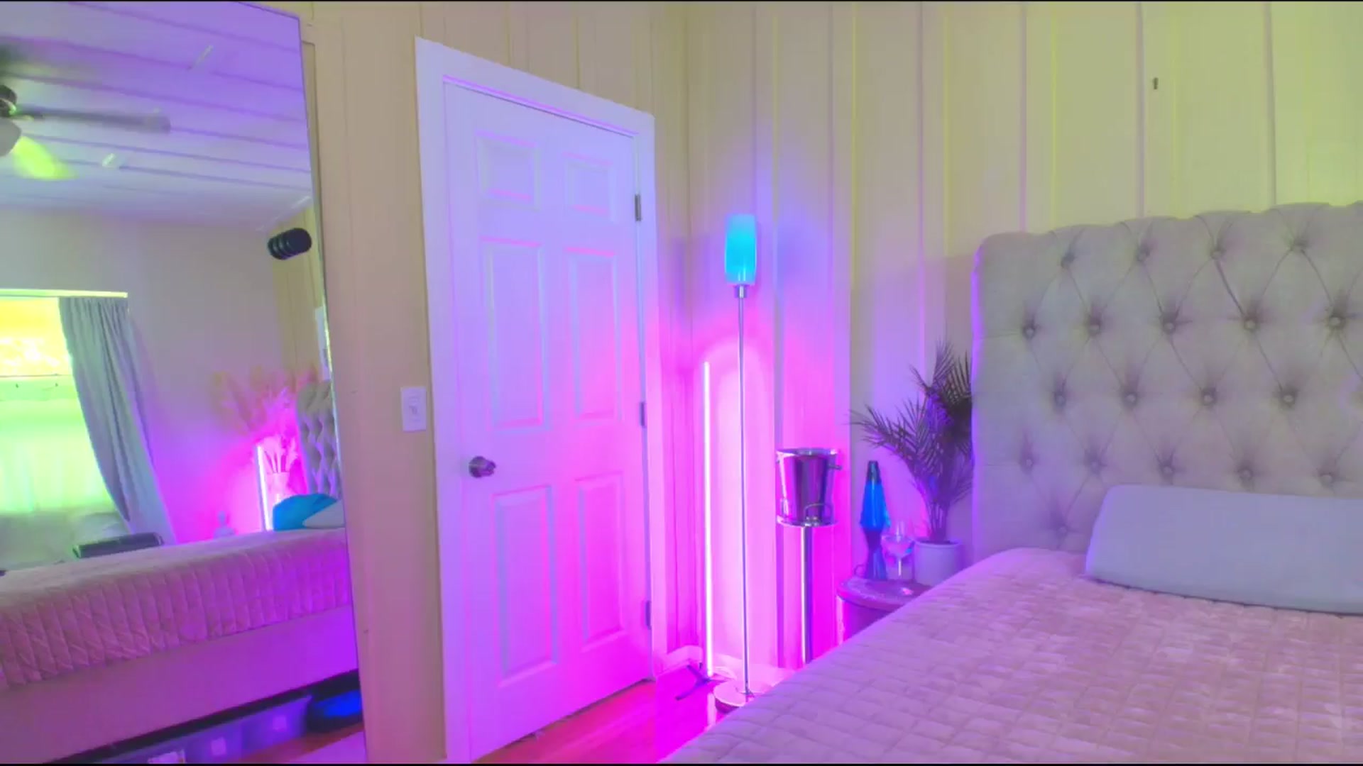 Gallery image thumbnail from ada_lovelace's myfreecams stream on, 01/15/2025, 01:04 image 14 of 20
