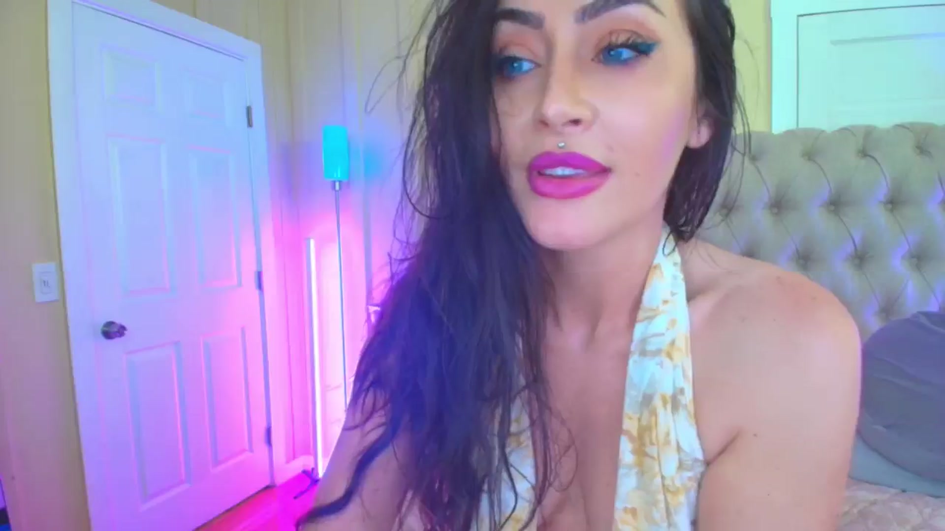 Gallery image thumbnail from ada_lovelace's myfreecams stream on, 01/19/2025, 02:13 image 11 of 20