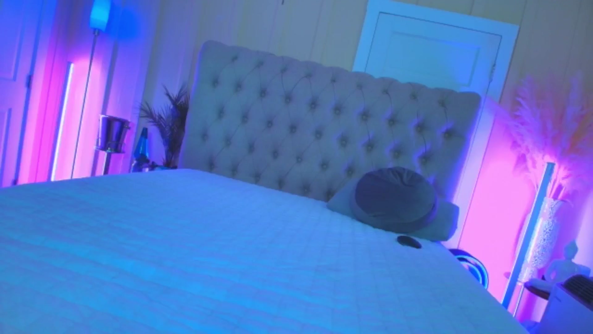 Gallery image thumbnail from ada_lovelace's myfreecams stream on, 01/28/2025, 23:59 image 17 of 20