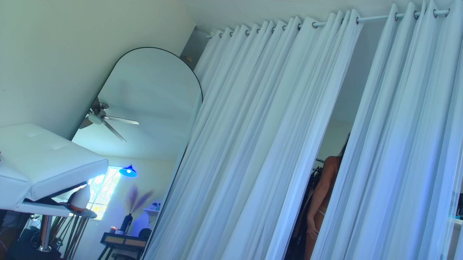 Gallery image thumbnail from ada_lovelace's myfreecams stream on, 04/02/2025, 01:10 image 19 of 20