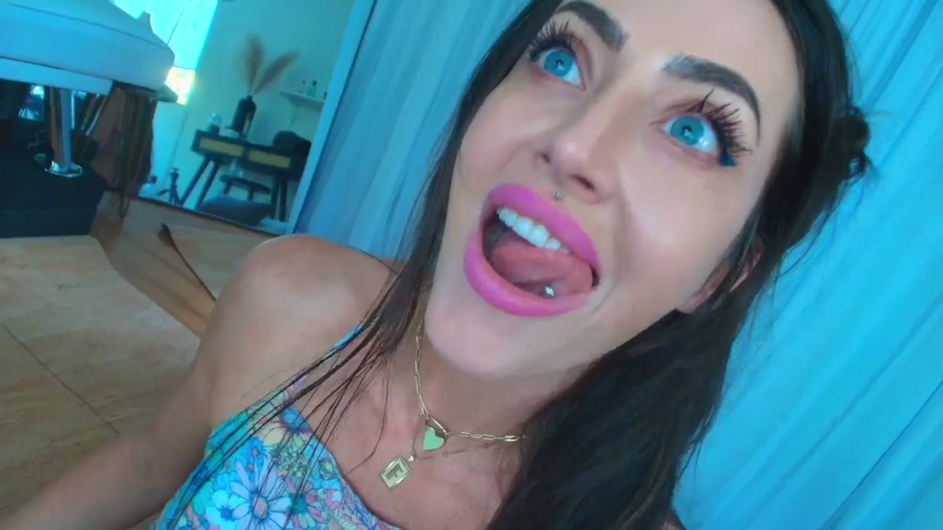 Gallery image thumbnail from ada_lovelace's myfreecams stream on, 04/13/2025, 03:46 image 19 of 20