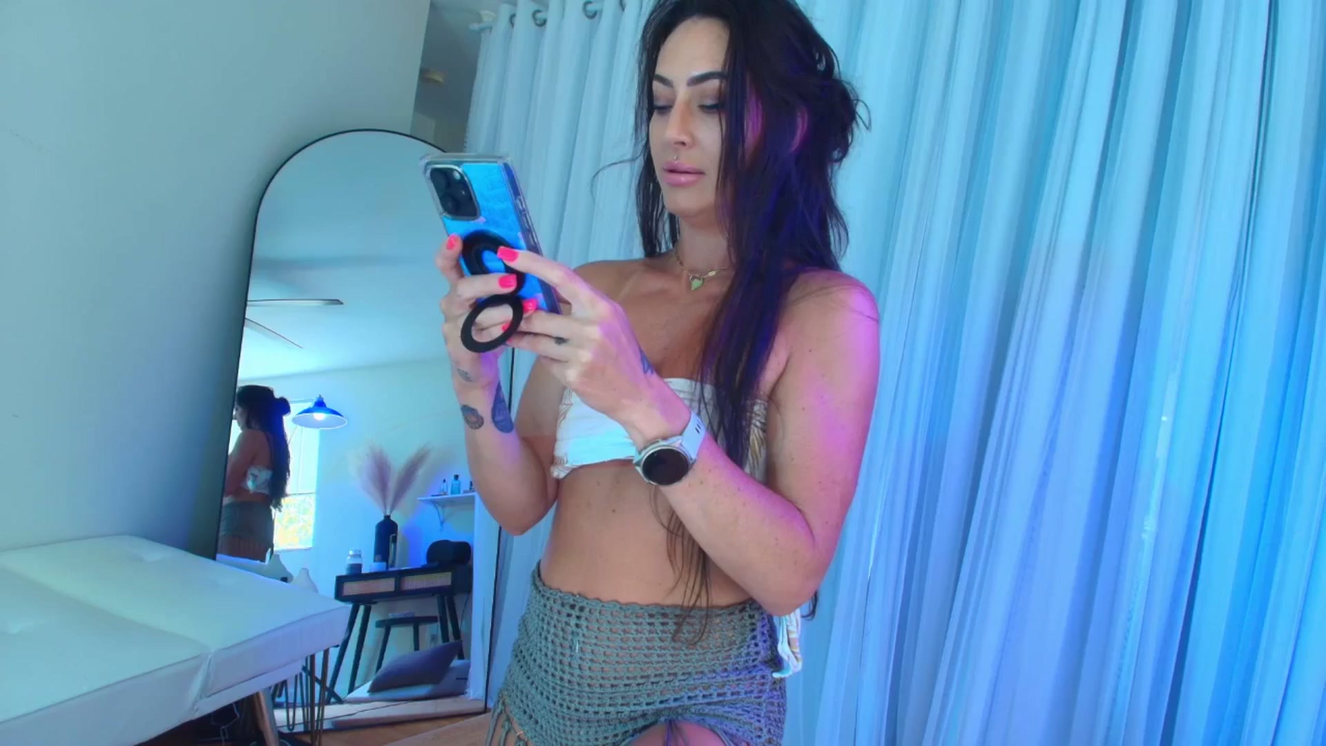 Gallery image thumbnail from ada_lovelace's myfreecams stream on, 04/18/2025, 22:15 image 18 of 20