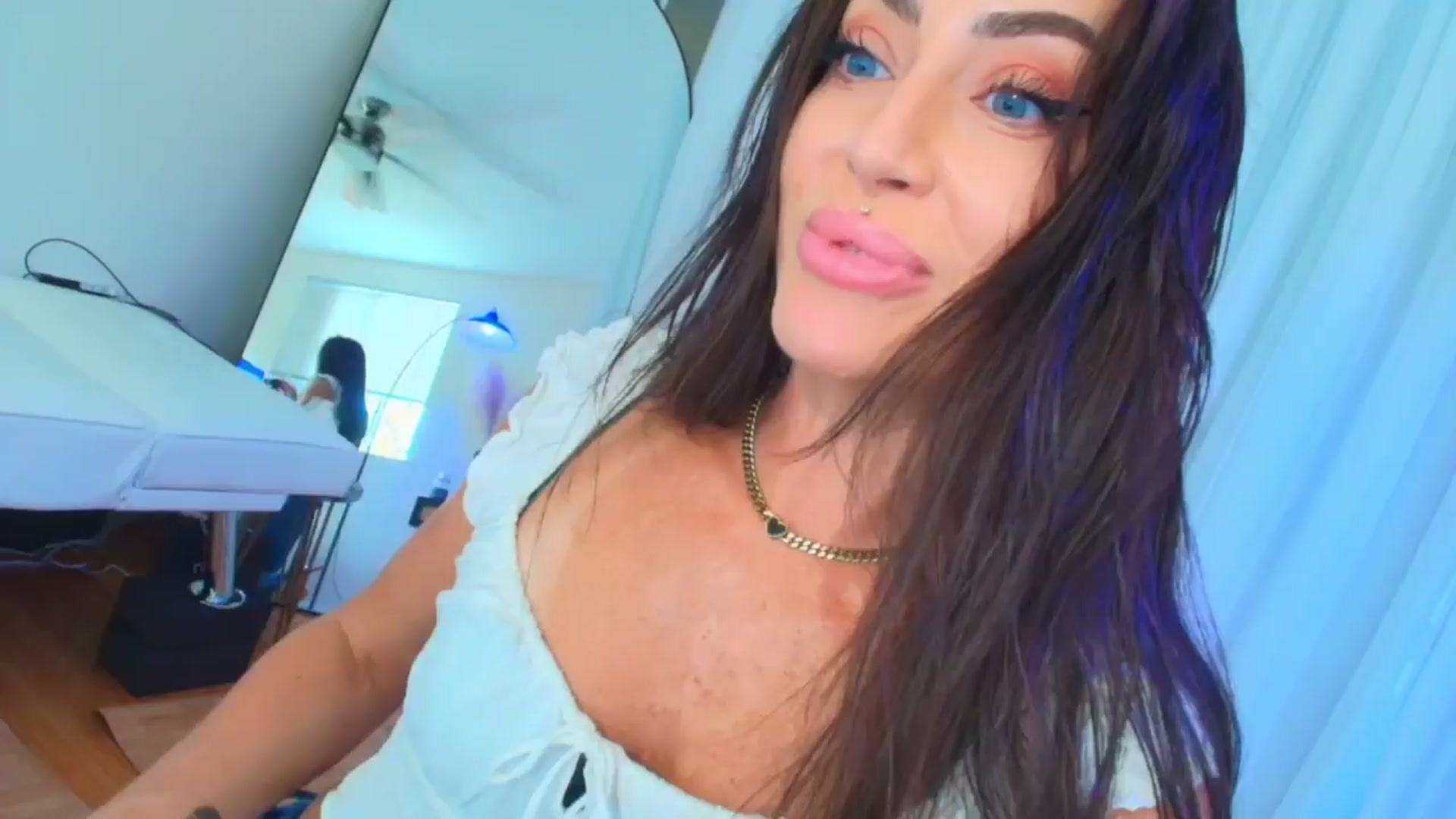Gallery image thumbnail from ada_lovelace's myfreecams stream on, 04/22/2025, 22:56 image 7 of 20