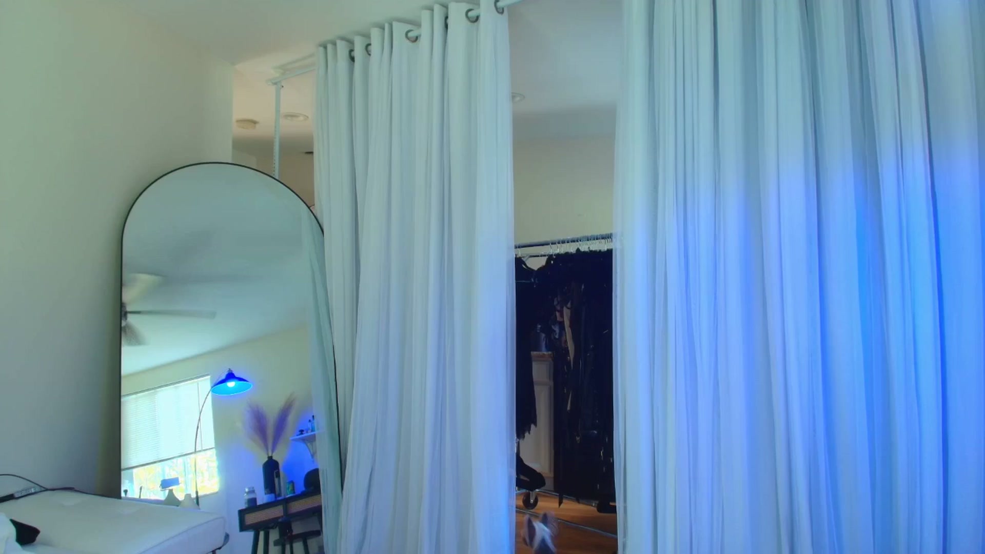 Gallery image thumbnail from ada_lovelace's myfreecams stream on, 04/24/2025, 02:45 image 14 of 20