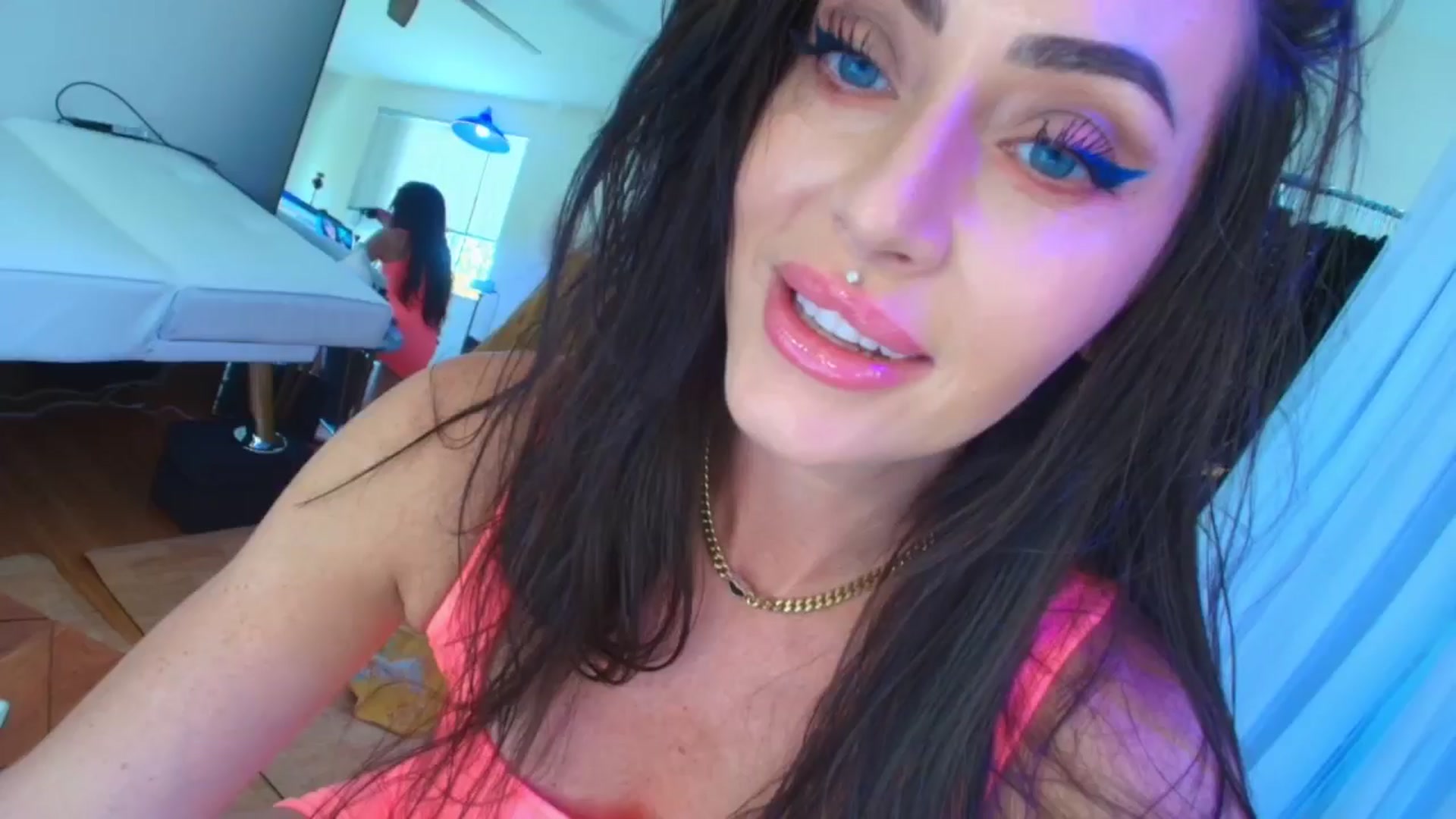 Gallery image thumbnail from ada_lovelace's myfreecams stream on, 04/25/2025, 22:06 image 16 of 20