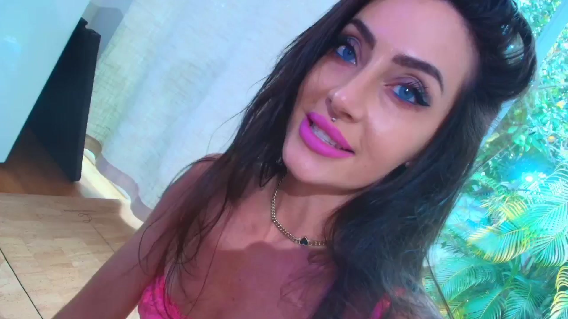 Gallery image thumbnail from ada_lovelace's myfreecams stream on, 04/30/2025, 01:54 image 17 of 20