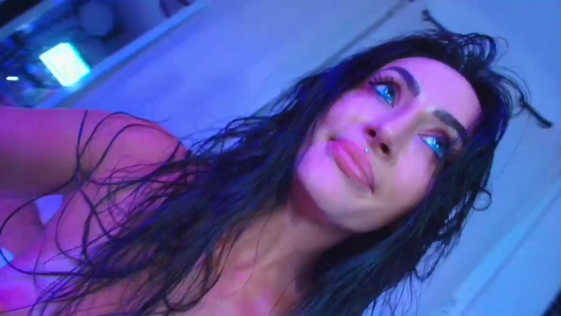 Gallery image thumbnail from ada_lovelace's myfreecams stream on, 05/03/2025, 06:40 image 15 of 20