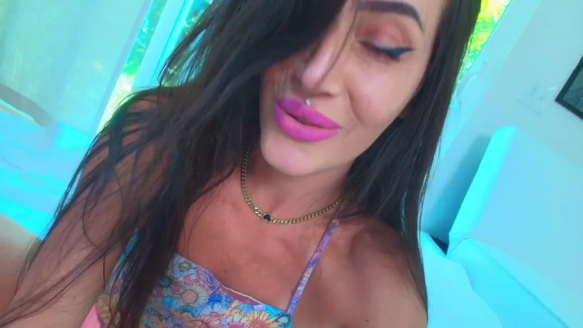 Gallery image thumbnail from ada_lovelace's myfreecams stream on, 05/10/2025, 24:02 image 19 of 20
