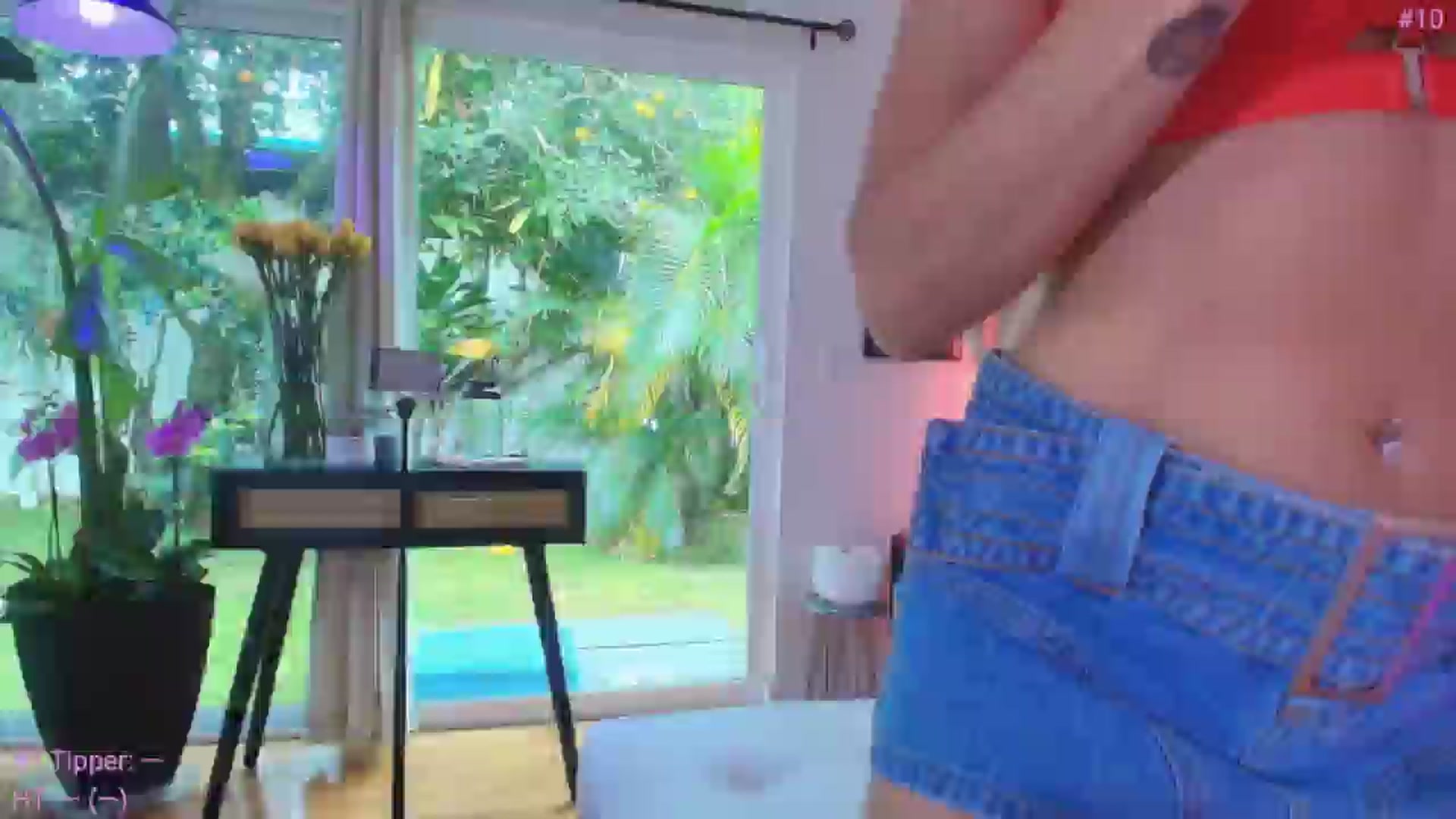 Gallery image thumbnail from ada_lovelace's myfreecams stream on, 05/15/2025, 20:23 image 16 of 20