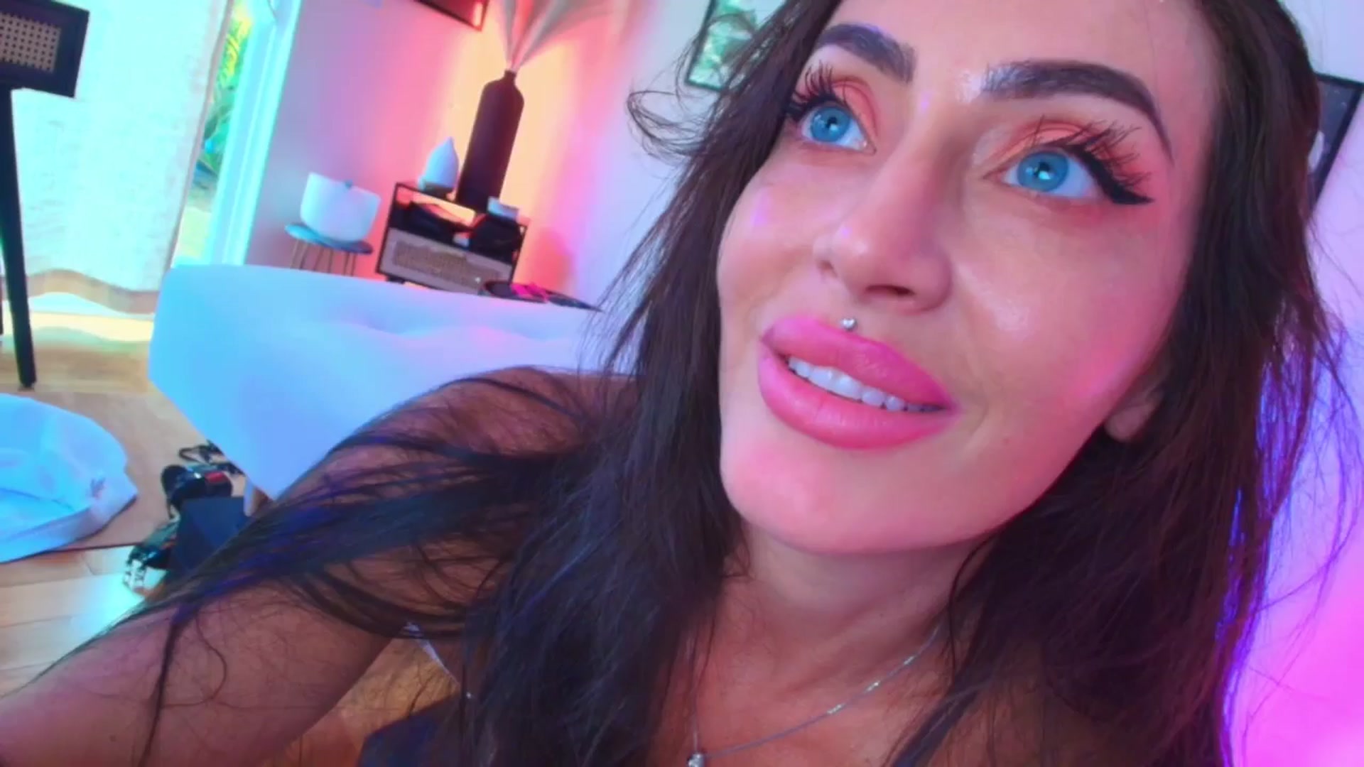Gallery image thumbnail from ada_lovelace's myfreecams stream on, 05/16/2025, 03:51 image 19 of 20