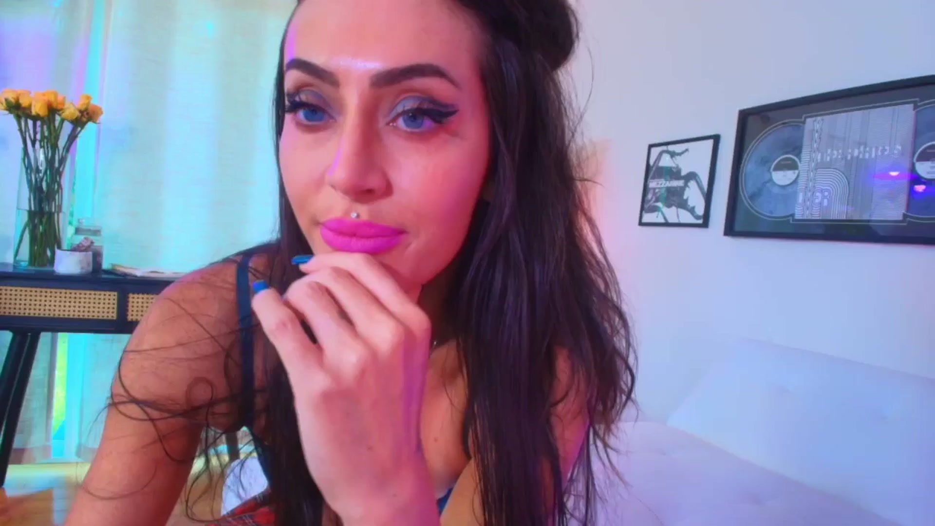 Gallery image thumbnail from ada_lovelace's myfreecams stream on, 05/17/2025, 03:23 image 12 of 20