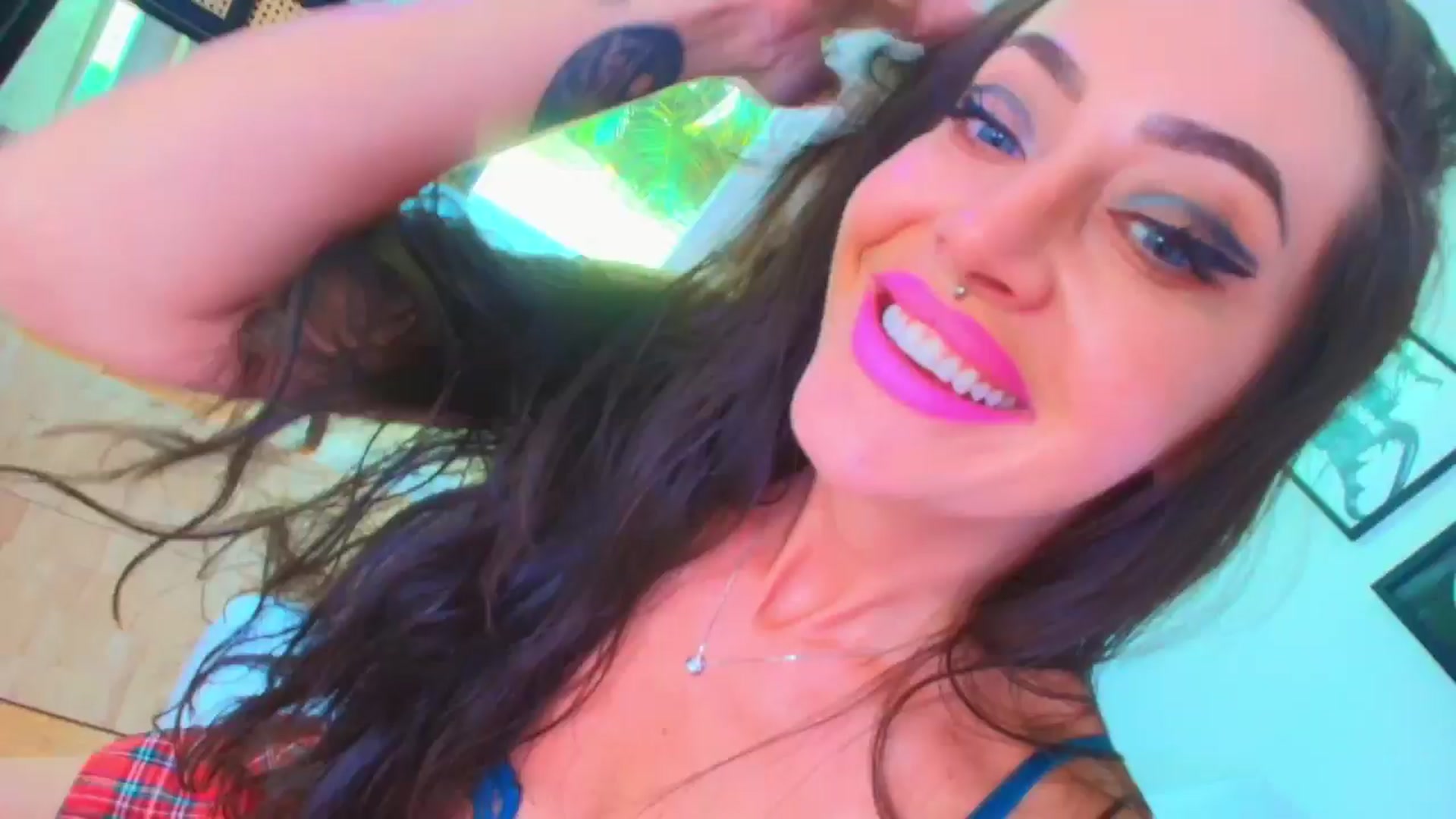 Gallery image thumbnail from ada_lovelace's myfreecams stream on, 05/17/2025, 03:23 image 9 of 20