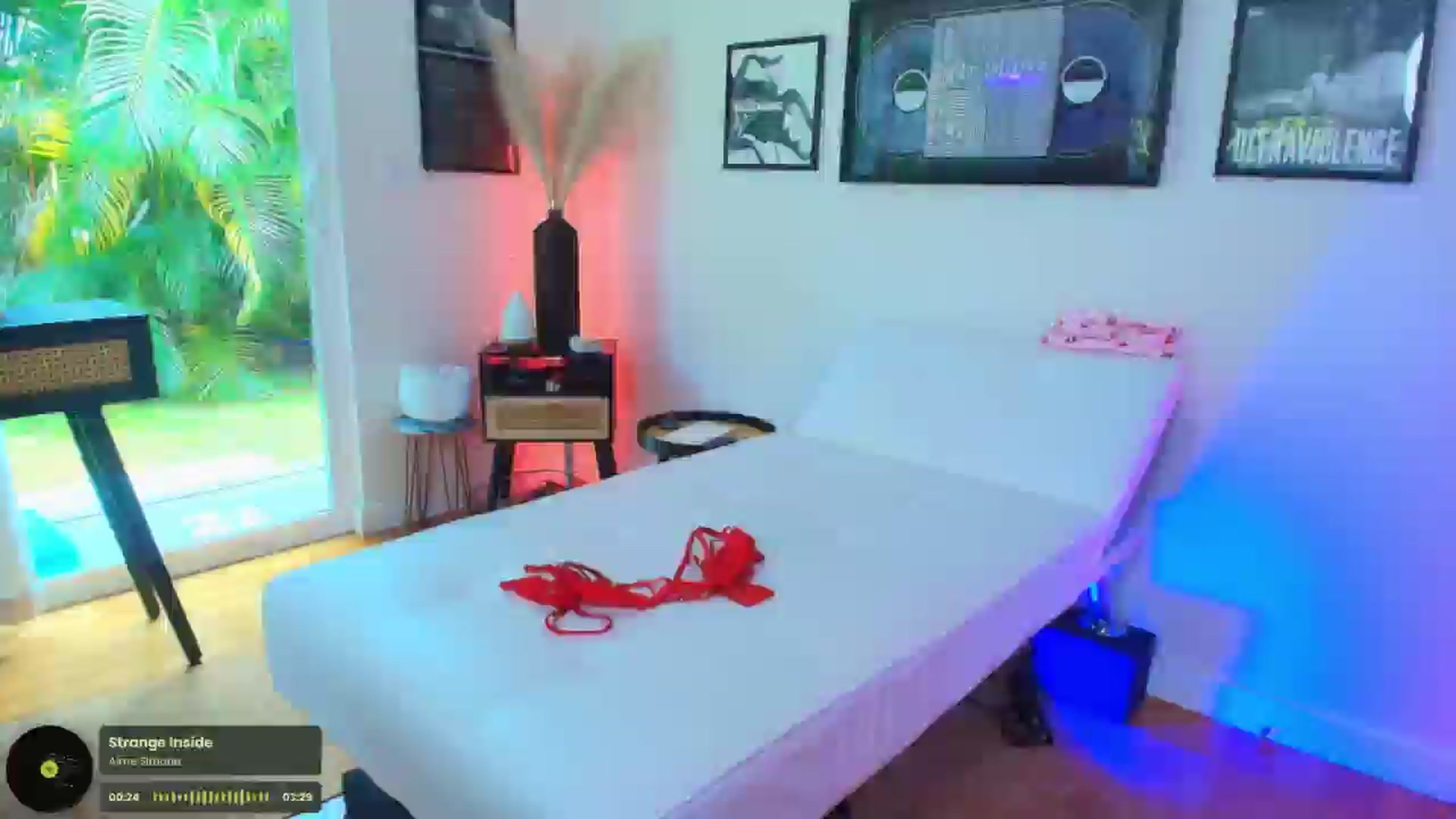 Gallery image thumbnail from ada_lovelace's myfreecams stream on, 05/20/2025, 24:05 image 20 of 20